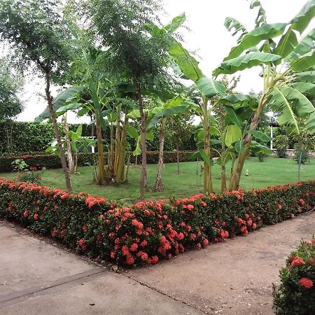 C&H Casa Campestre El Oasis Ricaurte Girardot Bed & Breakfast Dış mekan fotoğraf