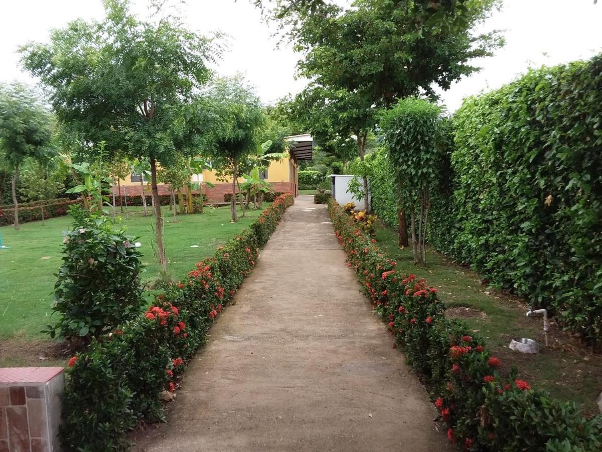 C&H Casa Campestre El Oasis Ricaurte Girardot Bed & Breakfast Dış mekan fotoğraf