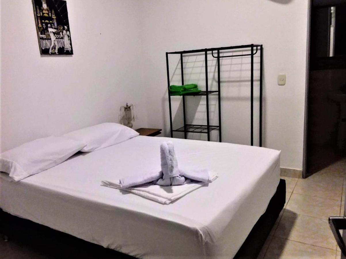C&H Casa Campestre El Oasis Ricaurte Girardot Bed & Breakfast Dış mekan fotoğraf