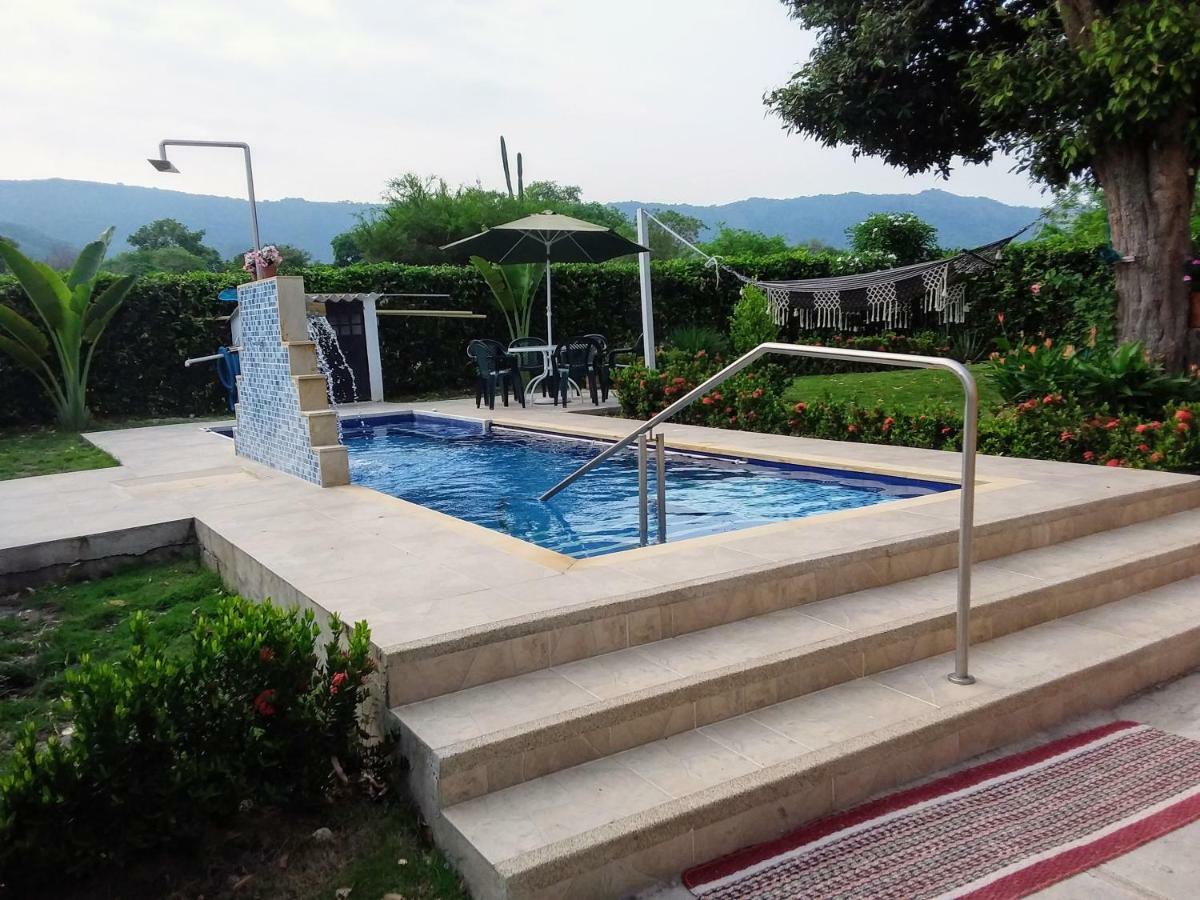 C&H Casa Campestre El Oasis Ricaurte Girardot Bed & Breakfast Dış mekan fotoğraf
