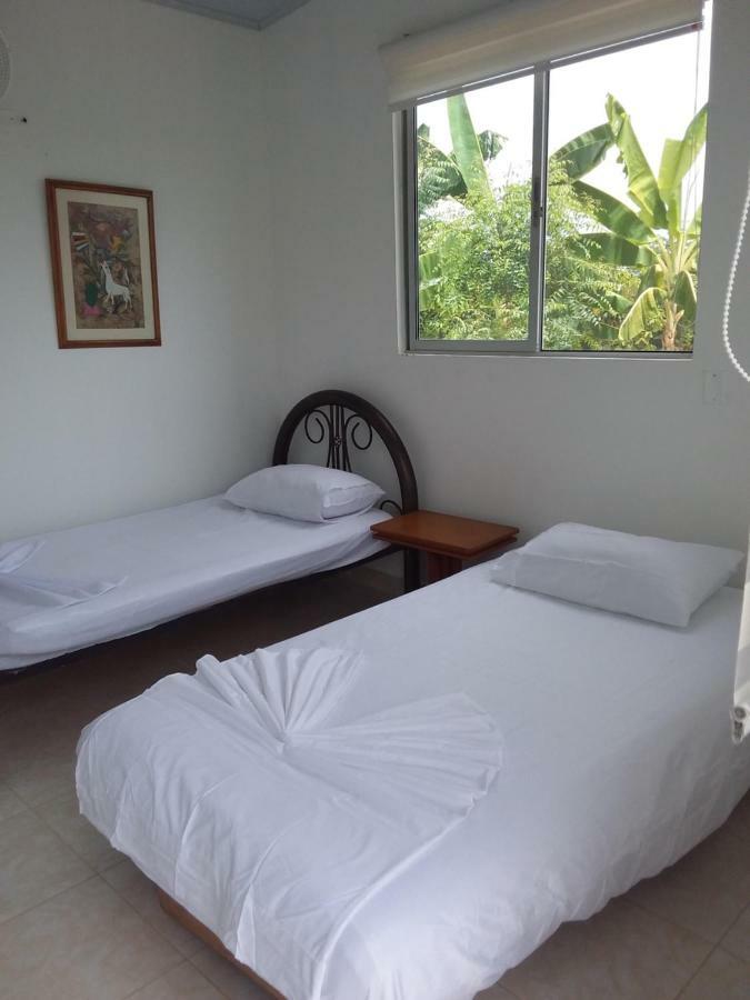 C&H Casa Campestre El Oasis Ricaurte Girardot Bed & Breakfast Dış mekan fotoğraf